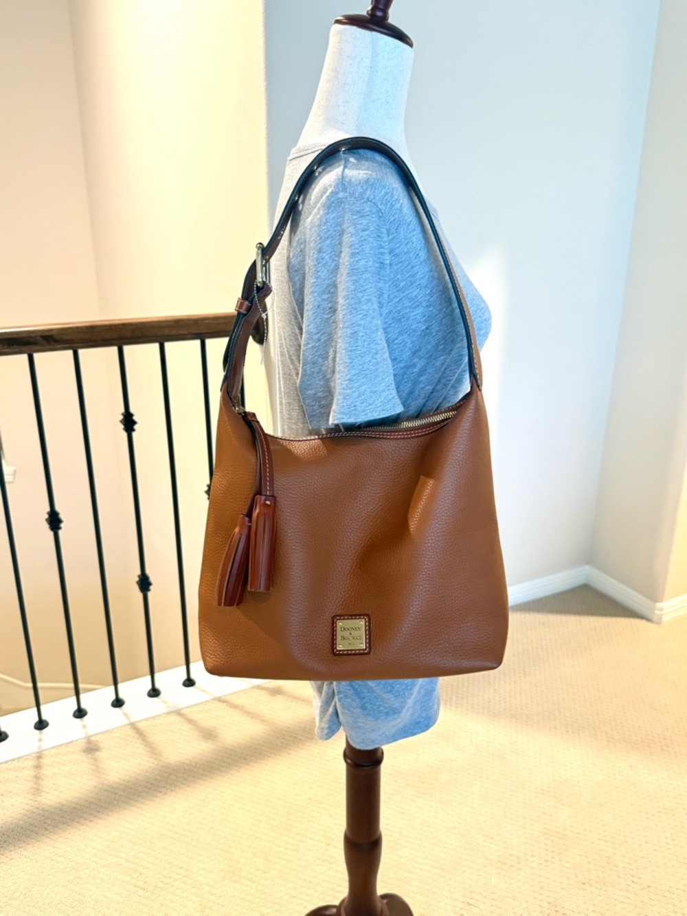 Dooney and Bourke Small Sloan Pebble Grain leather Hobo/shoulder bag. NWOT - Picture 8 of 11